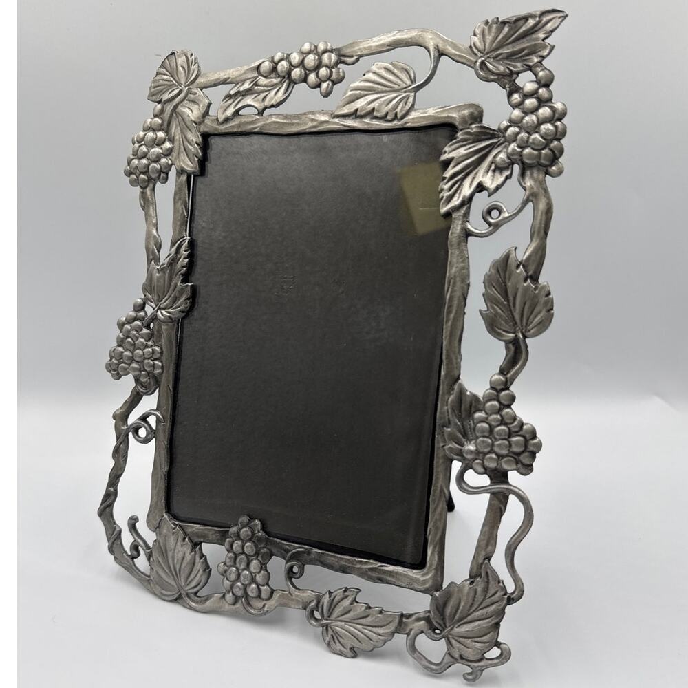 Vintage 90s Pewter Grapevine Picture Frame 4.5 x 6.5 Tuscan Country Cottagecore